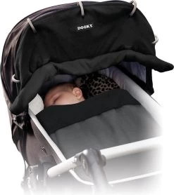 Dooky Universal Cover Zonnescherm Kinderwagen - Uni Zwart -Babyproducten 1067x1200 3