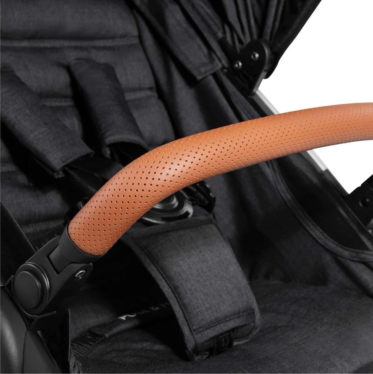 Hauck UpTown Buggy - Met één Hand Opvouwbaar - Zwart 18 Hauck UpTown Buggy - Met één Hand Opvouwbaar - Zwart - Afbeelding 16