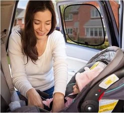 Merkloos Zonwering Auto - UV Protectie - Luxe Zonneschermen - Zijruit 2 Stuks - Zonnescherm Auto - Bescherm Uw Baby En Kinderen -Babyproducten 1200x1094 3