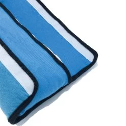 3D Blauwe Gordelkussen Of Slaapkussen Als Reiskussen In De Auto. Dit Kussen Is De Beschermer Van Riem/Gordel, Nek, Hoofd En Kind Bij Het Slapen 21 3D Blauwe Gordelkussen Of Slaapkussen Als Reiskussen In De Auto. Dit Kussen Is De Beschermer Van Riem/Gordel, Nek, Hoofd En Kind Bij Het Slapen -Babyproducten 1200x1200 1180