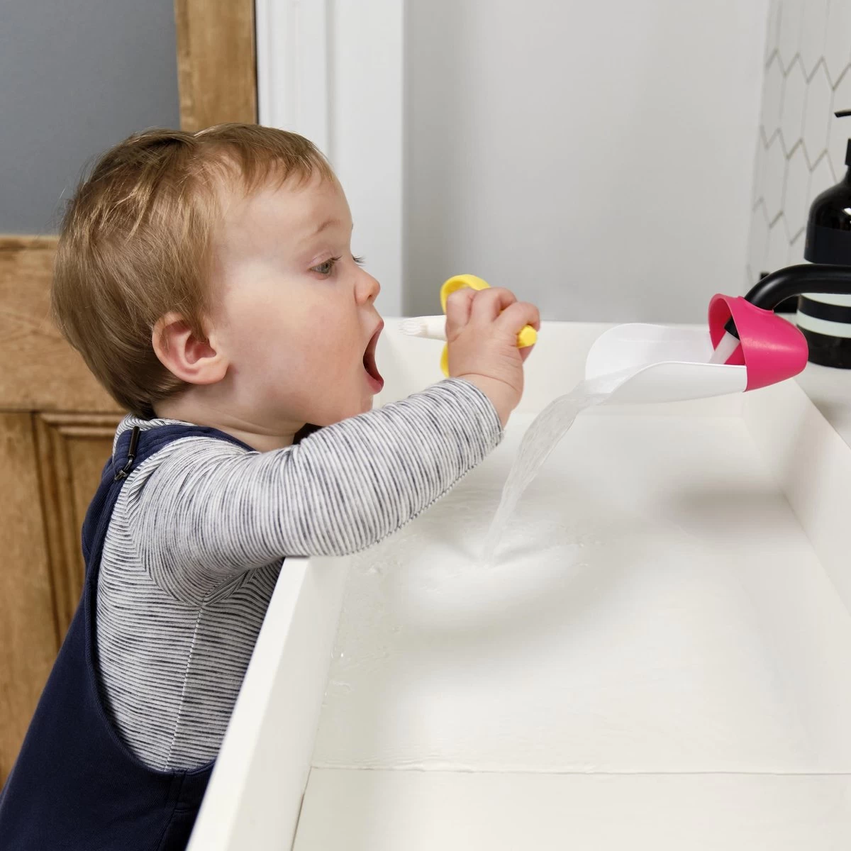 Baby Banaan Tandenborstel/bijtspeeltje – Geel - Baby Tandenborstel - Bij Doorkomende Tandjes - Tandvlees Massage - Babytandenborstel - Peuter Tandenborstel 11 Baby Banaan Tandenborstel/bijtspeeltje – Geel - Baby Tandenborstel - Bij Doorkomende Tandjes - Tandvlees Massage - Babytandenborstel - Peuter Tandenborstel - Afbeelding 9