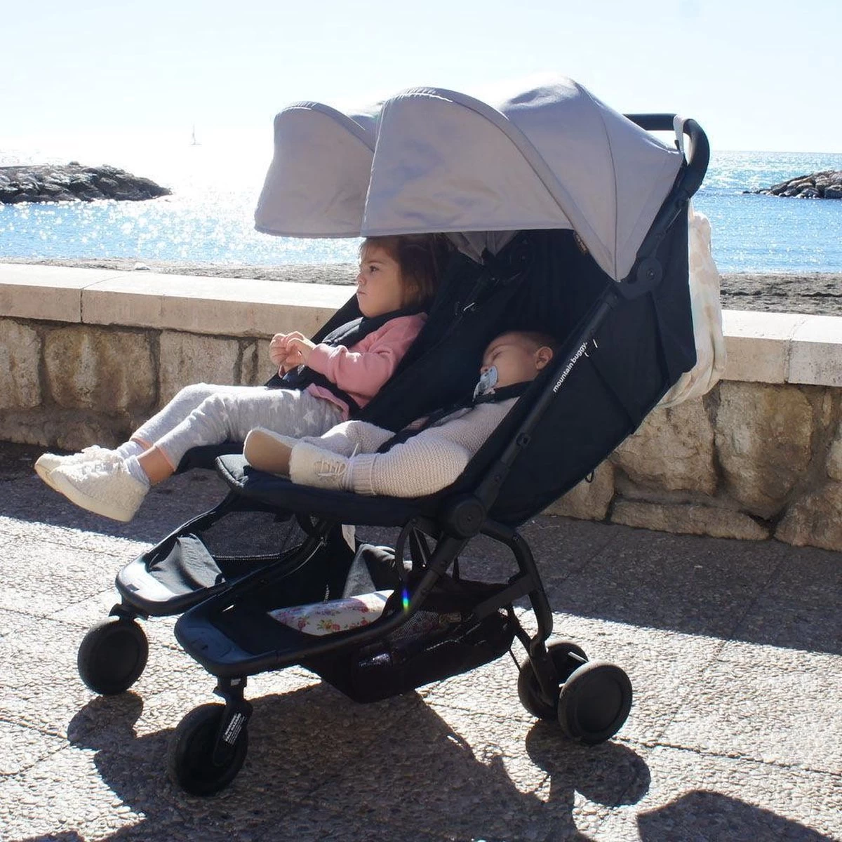 Mountain Buggy Nano Duo V3 Black (2022) 4 Mountain Buggy Nano Duo V3 Black (2022) - Afbeelding 2