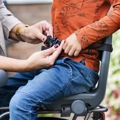 Qibbel 6+ Junior Fietsstoeltje Achter - Blauw Met Bruin Kussentje -Babyproducten 1200x1200 1778