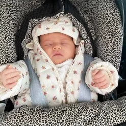 Ukje Voetenzak Baby Autostoel - Universeel - Geschikt Voor Maxi Cosi Cybex Doona - Superzacht Katoen - Zwart Wafel - Luipaard 10 Ukje Voetenzak Baby Autostoel - Universeel - Geschikt Voor Maxi Cosi Cybex Doona - Superzacht Katoen - Zwart Wafel - Luipaard -Babyproducten 1200x1200 1828