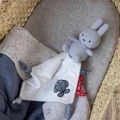 Nijntje - Knuffeldoekje - Fun At Sea -Babyproducten 1200x1200 184