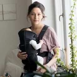 BabyBjörn Draagzak Mini - Cotton - Zwart -Babyproducten 1200x1200 1875