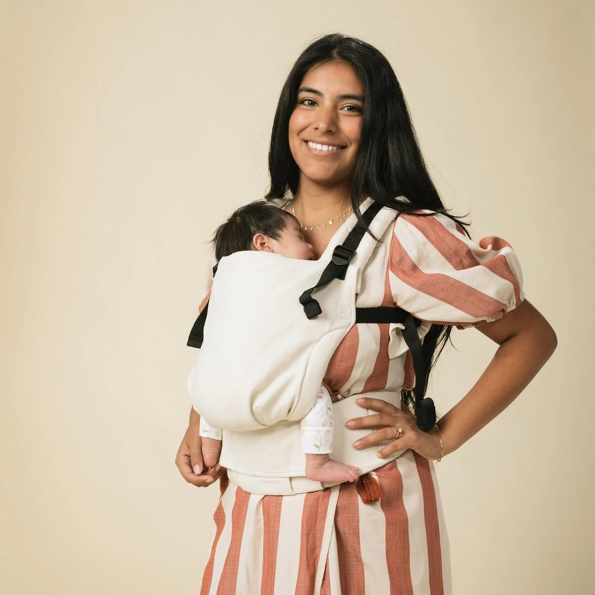 Tula Free To Grow - Linen Dove - Ergonomische Draagzak Baby Vanaf Maat 56 8 Tula Free To Grow - Linen Dove - Ergonomische Draagzak Baby Vanaf Maat 56 - Afbeelding 6