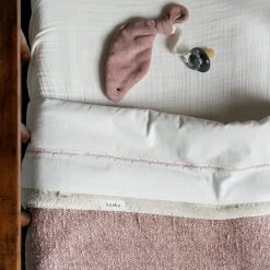 Koeka Baby Dekentje Wieg Vigo Teddy - Oud Roze - 75x100cm -Babyproducten 1200x1200 2405