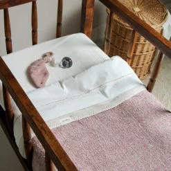 Koeka Baby Dekentje Wieg Vigo Teddy - Oud Roze - 75x100cm -Babyproducten 1200x1200 2406