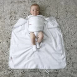 Pacco Piccolo Inbakerdoek - 4 Tot 7 Kg - Wit 17 Pacco Piccolo Inbakerdoek - 4 Tot 7 Kg - Wit -Babyproducten 1200x1200 2523