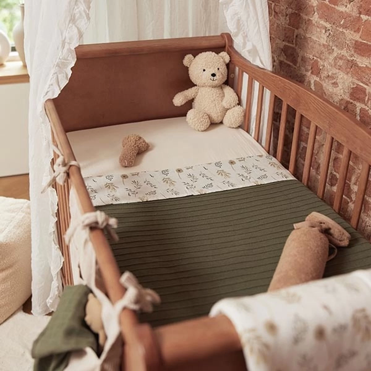 Jollein Baby Laken Wieg 75x100cm - Wild Flowers 5 Jollein Baby Laken Wieg 75x100cm - Wild Flowers - Afbeelding 3