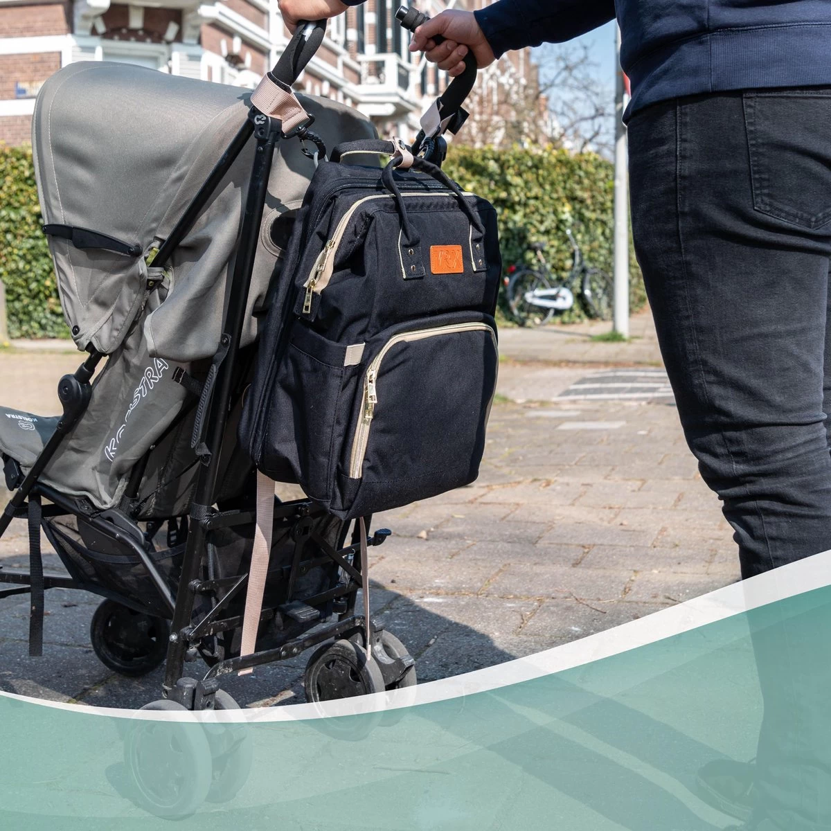 Luiertas Rugzak - Monx Luiertas Verzorgingstas Met Uitklapbaar Babybedje - Overzichtelijke Luierrugzak Extra Buggy En Kinderwagen Haken Inclusief Geïsoleerde Flessenhouder - Zwart 10 Luiertas Rugzak - Monx Luiertas Verzorgingstas Met Uitklapbaar Babybedje - Overzichtelijke Luierrugzak Extra Buggy En Kinderwagen Haken Inclusief Geïsoleerde Flessenhouder - Zwart - Afbeelding 8