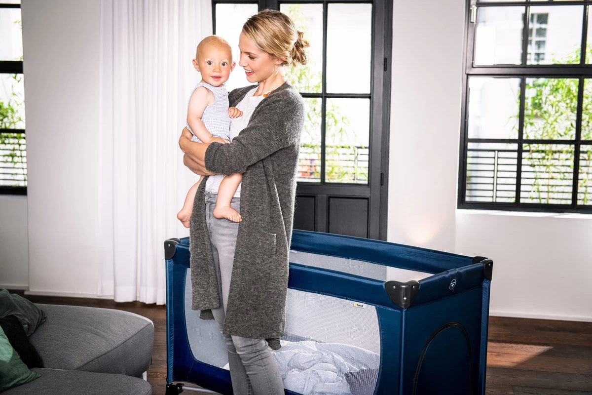 Hauck Dream N Play Plus Campingbedje - Navy 12 Hauck Dream N Play Plus Campingbedje - Navy - Afbeelding 10