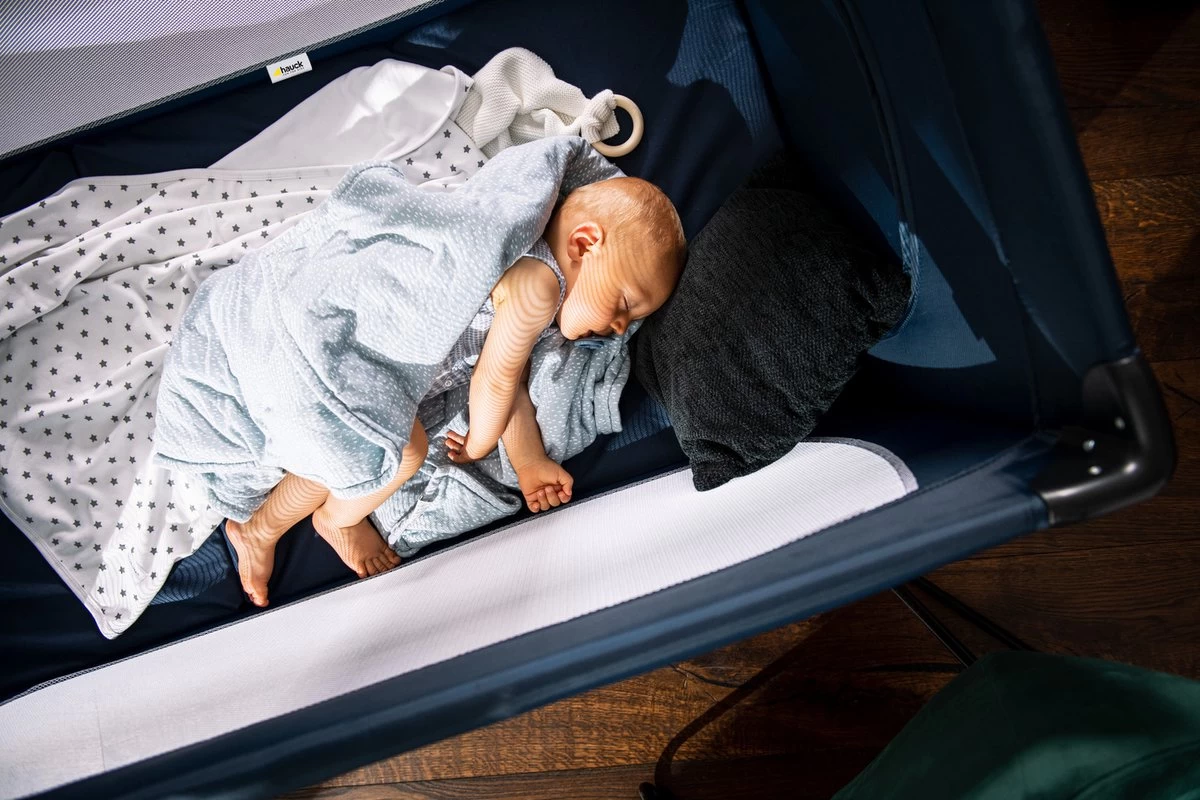 Hauck Dream N Play Plus Campingbedje - Navy 13 Hauck Dream N Play Plus Campingbedje - Navy - Afbeelding 11