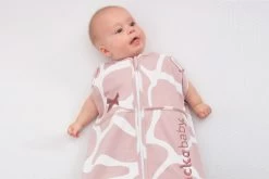 Puckababy Inbakerslaapzak Original Mini 3-6 Maanden - Giraph Candy -Babyproducten 1200x800 543