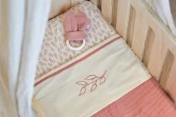 Jollein Baby Laken Ledikant 120x150cm Meadow - Rosewood 26 Jollein Baby Laken Ledikant 120x150cm Meadow - Rosewood -Babyproducten 1200x800 555