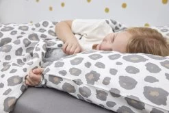 Meyco Panter Dekbedovertrek Ledikant - Neutral - 100x135cm -Babyproducten 1200x800 640