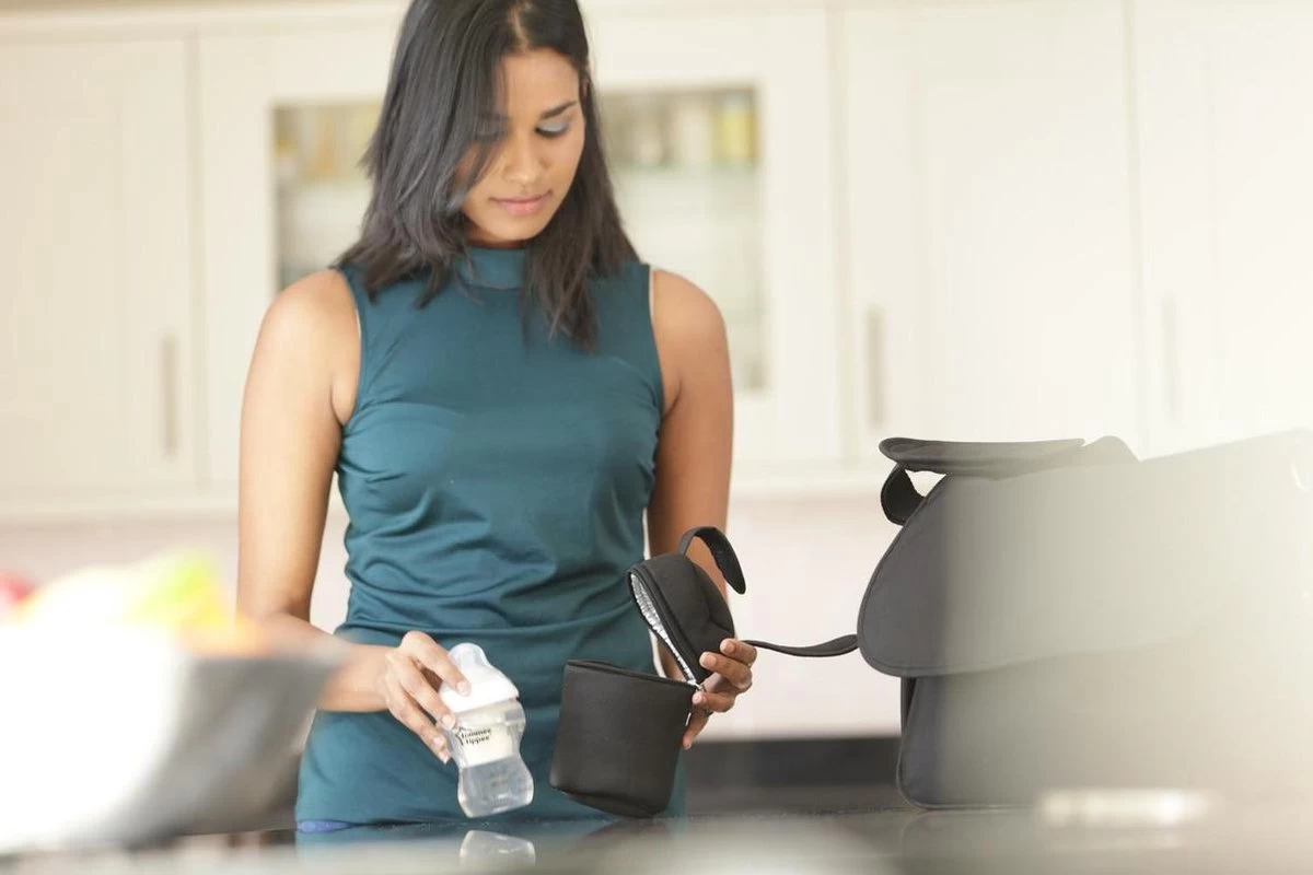 Tommee Tippee Closer To Nature - Geïsoleerde Tas Voor Zuigflessen - Set Van 2 - Zwart 6 Tommee Tippee Closer To Nature - Geïsoleerde Tas Voor Zuigflessen - Set Van 2 - Zwart - Afbeelding 4