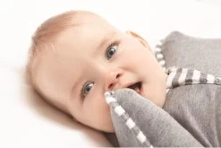 Love To Dream™ Babyslaapzak Swaddle Up™ - Inbakeren - Baby 3-6 Maanden - 6-8.5 Kg - All Season - Grijs -Babyproducten 1200x802 13