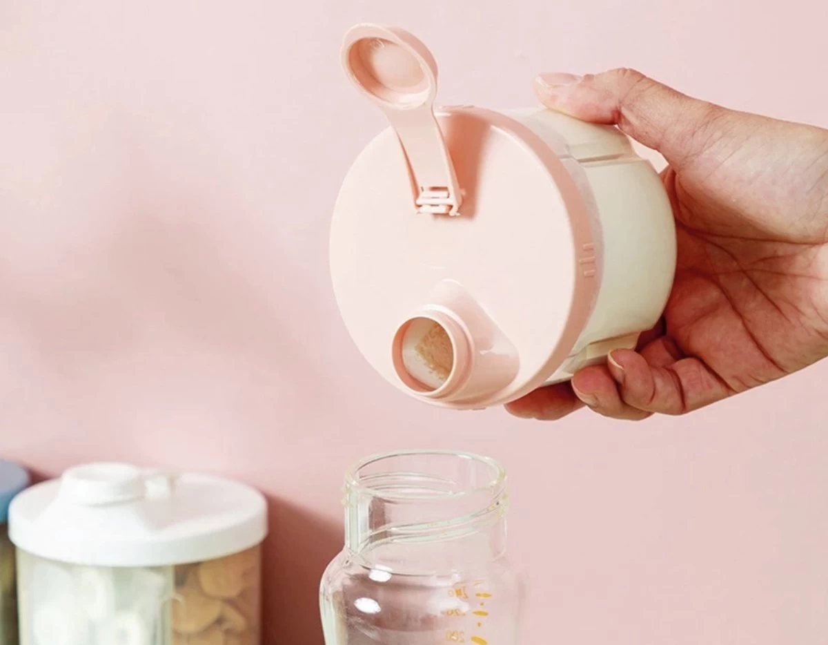 Without Lemon - Baby Melkpoeder Doseer Box - Voeding Bewaardoos - Schenkdop - 4 Compartimenten - Roze 3 Without Lemon - Baby Melkpoeder Doseer Box - Voeding Bewaardoos - Schenkdop - 4 Compartimenten - Roze