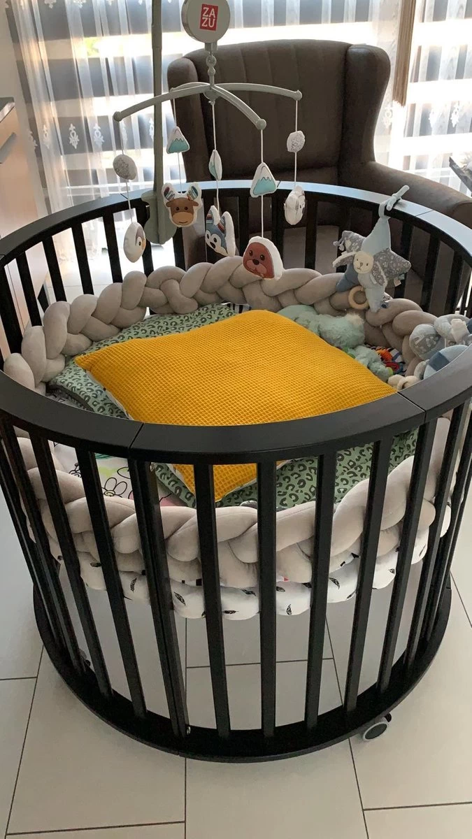 IL BAMBINI Gevlochten Baby Bed Bumper Treccia - Bedomrander - Box Omrander - Hoofdbeschermer - Boxrand - Bedbumper - Stootrand - Boxomrander - (3 Meter) Grijs 9 IL BAMBINI Gevlochten Baby Bed Bumper Treccia - Bedomrander - Box Omrander - Hoofdbeschermer - Boxrand - Bedbumper - Stootrand - Boxomrander - (3 Meter) Grijs - Afbeelding 7