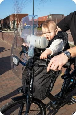 Deryan Bike-a-way Fietsstoeltje Voor - Fiets Regenhoes - Warme Jas En Windbreaker + Regenponcho - Bobike & Yepp -Babyproducten 796x1200 3