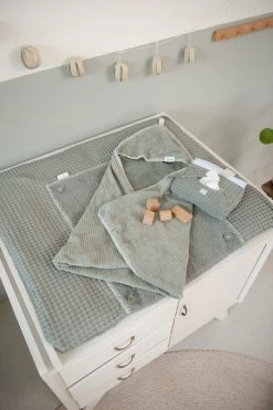 Koeka Omslagdoek Baby Teddy Vik - Groen 19 Koeka Omslagdoek Baby Teddy Vik - Groen -Babyproducten 799x1200 113