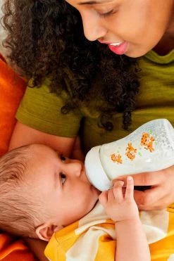 Philips Avent Natural Babyfles - SCF070/20 Babyfles (1m+) Voor Langzame Toevoer - 1x -Babyproducten 799x1200 163