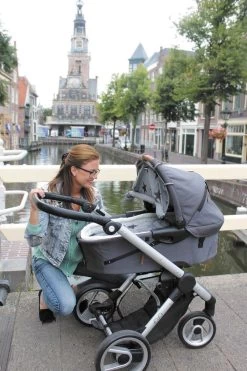 Dooky Universal Cover Zonnescherm Kinderwagen - Grey Stars -Babyproducten 799x1200 27