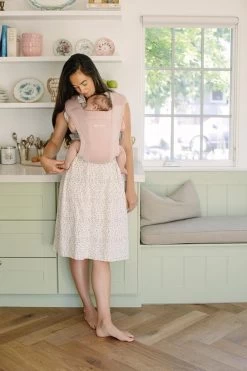 Ergobaby - Embrace - Draagzak Baby - Blush Pink -Babyproducten 799x1200 32