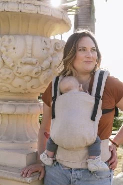 Tula Draagzak Free To Grow - Linen Sand -Babyproducten 799x1200 42