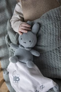 Tiamo Collection Nijntje Knuffeldoekje - Green Knit 7 Tiamo Collection Nijntje Knuffeldoekje - Green Knit -Babyproducten 799x1200 8