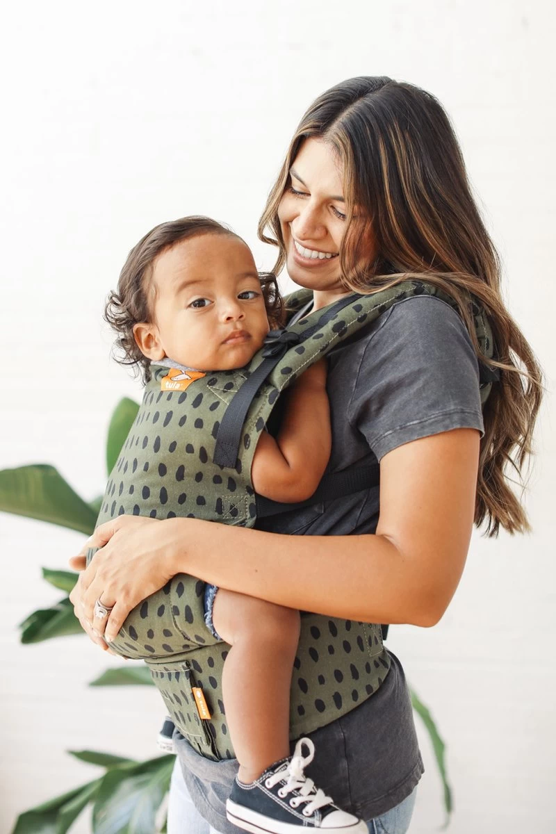 Tula Free To Grow Emerge Ergonomische Draagzak - Vanaf ‘geboorte’ Te Gebruiken - Makkelijk Verstelbaar - Comfortabel Voor Ouder En Kind 4 Tula Free To Grow Emerge Ergonomische Draagzak - Vanaf ‘geboorte’ Te Gebruiken - Makkelijk Verstelbaar - Comfortabel Voor Ouder En Kind - Afbeelding 2