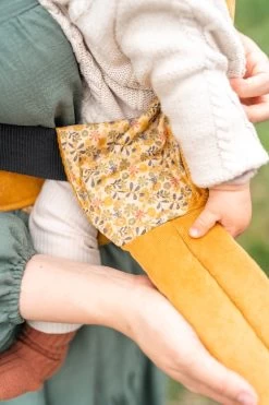 ByKay - Draagzak - Click Carrier Classic - Special Edition Rib Zeki Yellow - Teske De Schepper -Babyproducten 800x1200 146