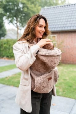Bykay - Draagdoeken - Cover - Teddy Taupe - Winter Edition -Babyproducten 800x1200 149