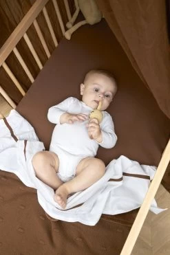 Meyco Jersey Hoeslaken Ledikant 2-pack - Chocolate - 60x120cm 7 Meyco Jersey Hoeslaken Ledikant 2-pack - Chocolate - 60x120cm -Babyproducten 800x1200 236