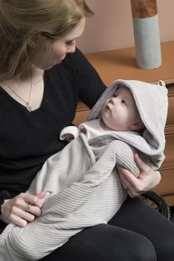 Baby's Only Wikkeldeken - Omslagdoek Baby Sense - Teddy Voering - Wit - 75x75 Cm - Geschikt Voor Drie- En Vijfpuntsgordel -Babyproducten 800x1200 346