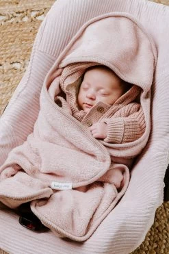 Baby's Only Wikkeldeken - Omslagdoek Baby Cozy - Warm Linen - Met Voetjes - Geschikt Voor Drie- En Vijfpuntsgordel - Extra Zacht 20 Baby's Only Wikkeldeken - Omslagdoek Baby Cozy - Warm Linen - Met Voetjes - Geschikt Voor Drie- En Vijfpuntsgordel - Extra Zacht -Babyproducten 800x1200 361
