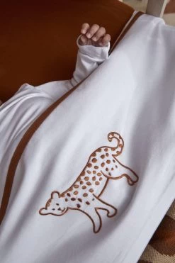 Meyco Ledikant Laken Cheetah Animal - 100x150cm - Camel -Babyproducten 800x1200 433