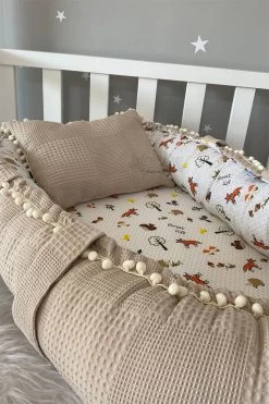 Jaju Baby - Babynestje En Hoofdkussen - Organische Katoen - Antibacterieel Babynestje - Anti-Allergisch Babynestje - Lichtbruin En Vos Patroon - 74 X 40 Cm -Babyproducten 800x1200 458