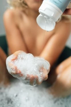 Naïf Baby Wasgel - Baby En Kind - 200ml - Met Natuurlijke Ingrediënten 17 Naïf Baby Wasgel - Baby En Kind - 200ml - Met Natuurlijke Ingrediënten -Babyproducten 800x1200 497