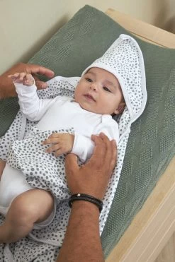 Meyco Badcape Basic Jersey/Cheetah 2-pack - Forest Green - 80x80cm -Babyproducten 800x1200 529