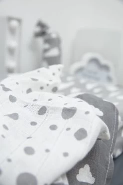 Meyco Clouds/Dots/Feathers Starterset - 9-pack - Hydrofiel - Grey -Babyproducten 800x1200 562