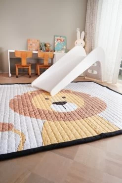 Love By Lily - Groot Speelkleed - Mr. Chairman Lion - 200x150cm -Babyproducten 801x1200 4