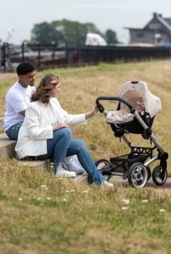 Dooky Seat Cover 0+ Autostoelhoes - Romantic Leaves Black -Babyproducten 805x1200 7