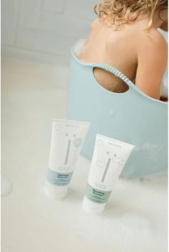 Naïf Baby Wasgel & Shampoo - Voordeelverpakking - Babyverzorging - 2 X 200 Ml - Met Natuurlijke Ingrediënten -Babyproducten 808x1200 6