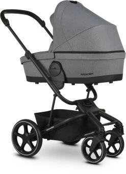 Easywalker Harvey 3 / Harvey³ Voordeelset Bestaande Uit Kinderwagen, Reiswieg, Voetenzak, Regenhoes Voor Zitting En Reiswieg, Hoes Voor De Reiswiegmatras - Kleur Fossil Grey -Babyproducten 870x1200 7