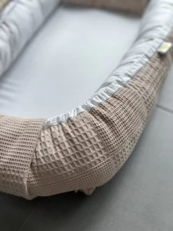Bébélunes - Waffle Brown - Babynest - Bruin - 60x100cm - Inclusief Kussen -Babyproducten 899x1200 42