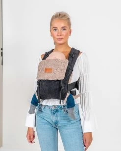 ByKay - Winter Voering - In Je Draagzak - Teddy Inlay - Taupe - Oragnic -Babyproducten 960x1200 29